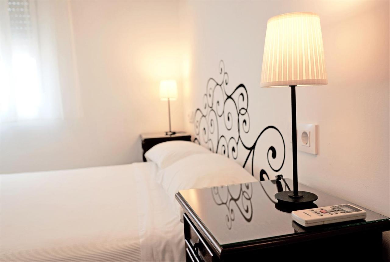 Hostal Trafalgar Barbate Zewnętrze zdjęcie