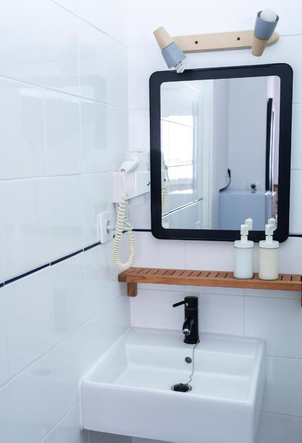 Hostal Trafalgar Barbate Zewnętrze zdjęcie